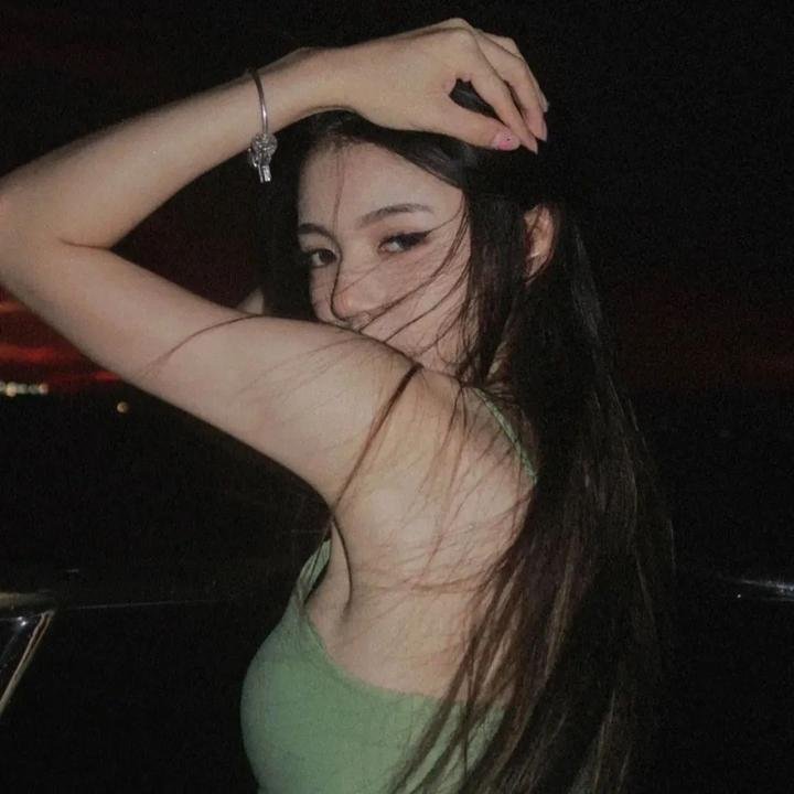 撞邪小姐海报